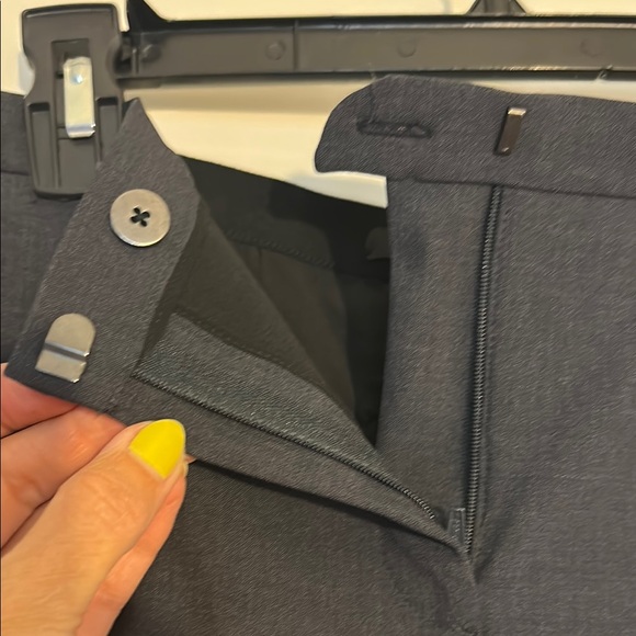 Elie Tahari women’s 3-piece suit size 6 - Picture 13 of 14